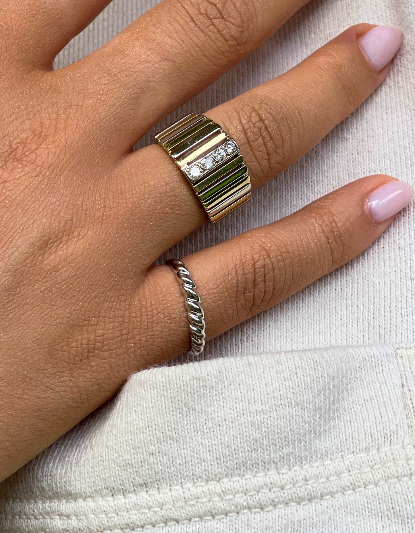 14K Twist Design Ring